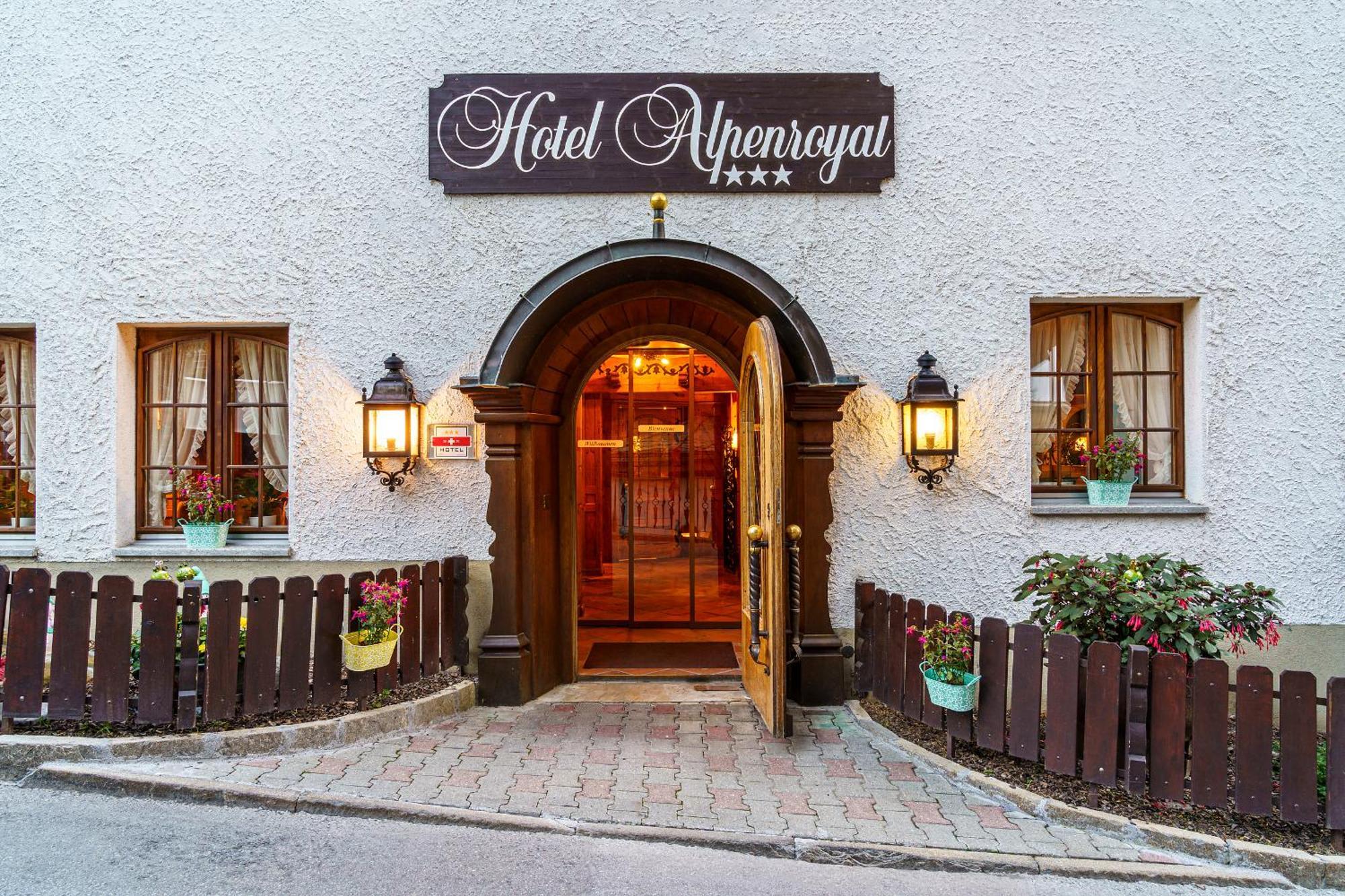 Hotel Alpenroyal Zermatt Eksteriør billede